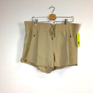 Women’s All in Motion Khaki Running Shorts    Size XXL